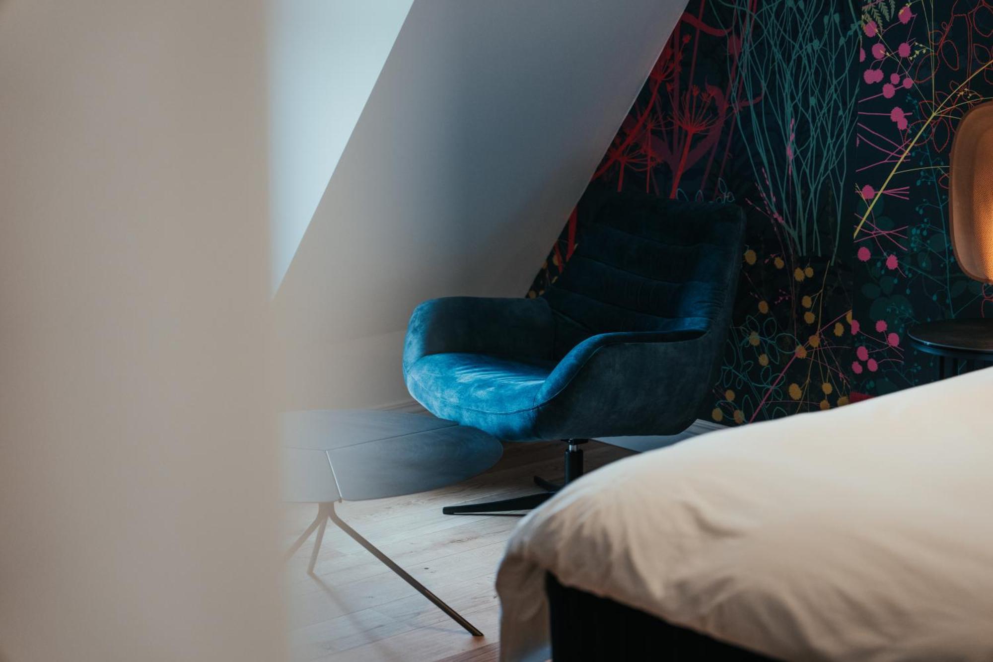 Hotel Casino Elite Quievrain Екстериор снимка